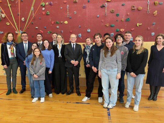 SE Monsieur l&rsquo;ambassadeur F.Sénémaud au lycée